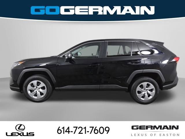 Used 2022 Toyota RAV4 LE image 12