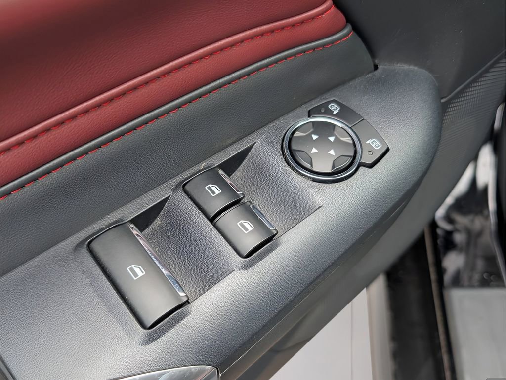 Used 2025 Ford Mustang GT Premium RWD image 13