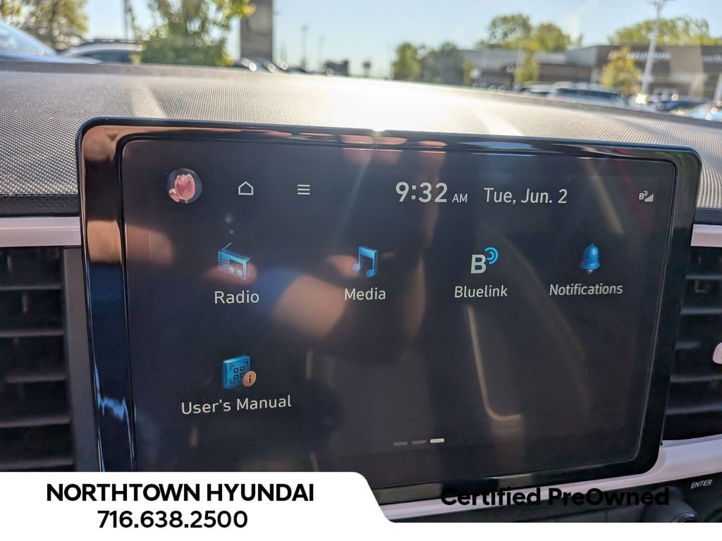 Used 2023 Hyundai Venue Limited w/ Cargo Package FWD image 23