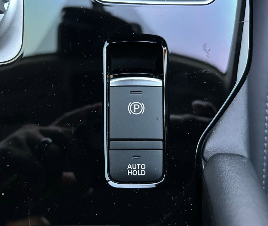 Used 2025 Mitsubishi Outlander SE image 29