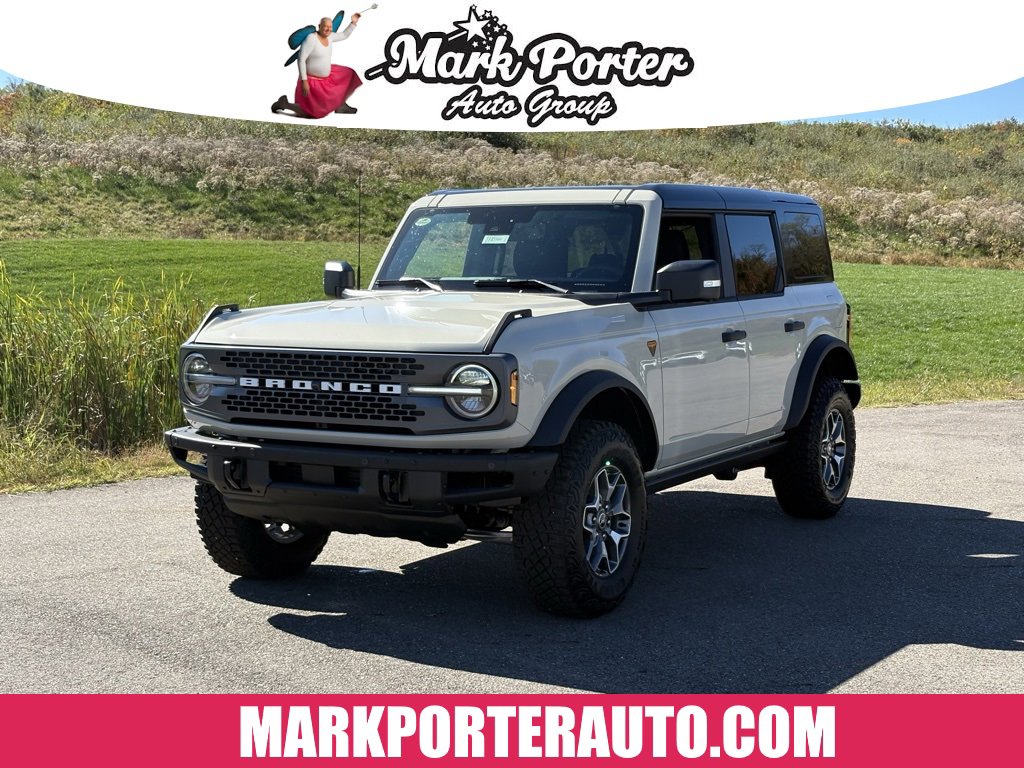 New 2025 Ford Bronco Badlands image 1