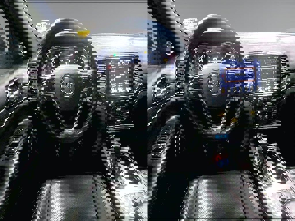 Used 2021 Jeep Grand Cherokee High Altitude image 17