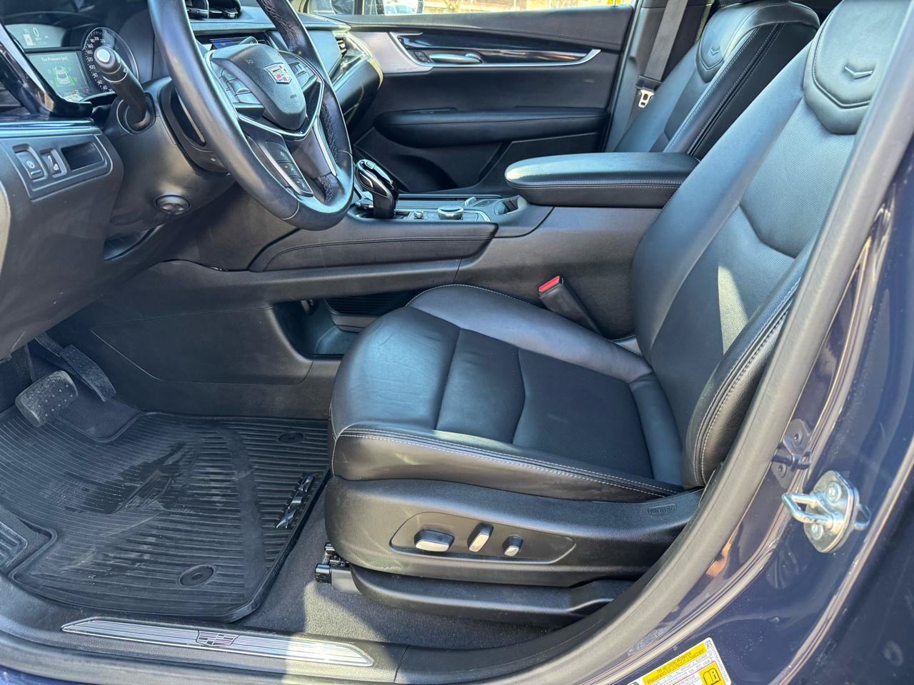 Used 2024 Cadillac XT5 Premium Luxury AWD/4WD image 12