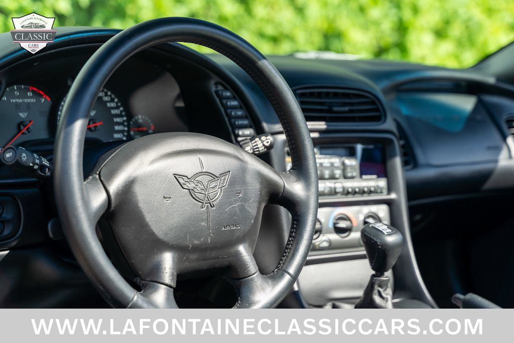 Used 1999 Chevrolet Corvette Coupe RWD image 54