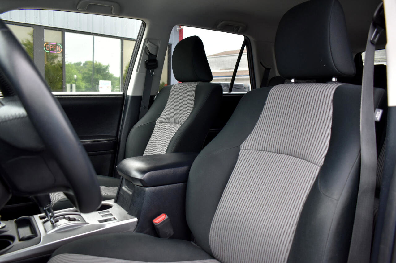 Used 2016 Toyota 4Runner SR5 image 26