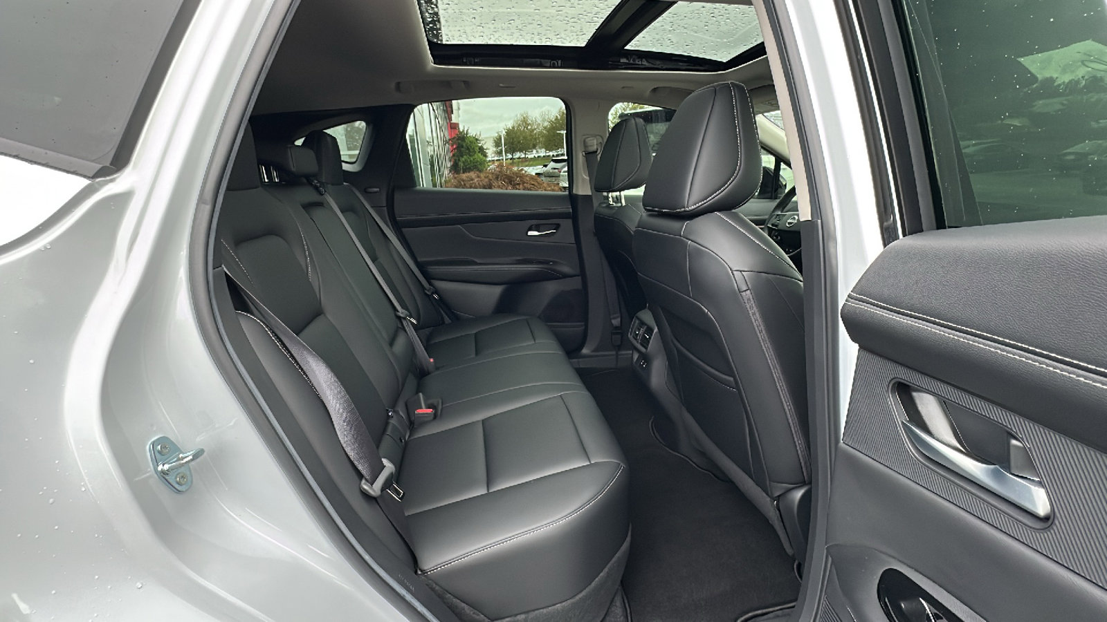 Used 2025 Nissan Murano SL image 25