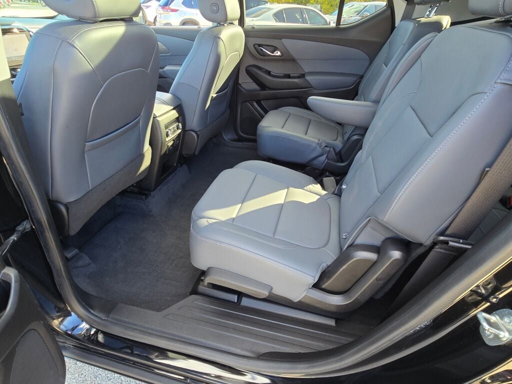 Used 2020 Chevrolet Traverse Premier w/ LPO, Floor Liner Package image 20