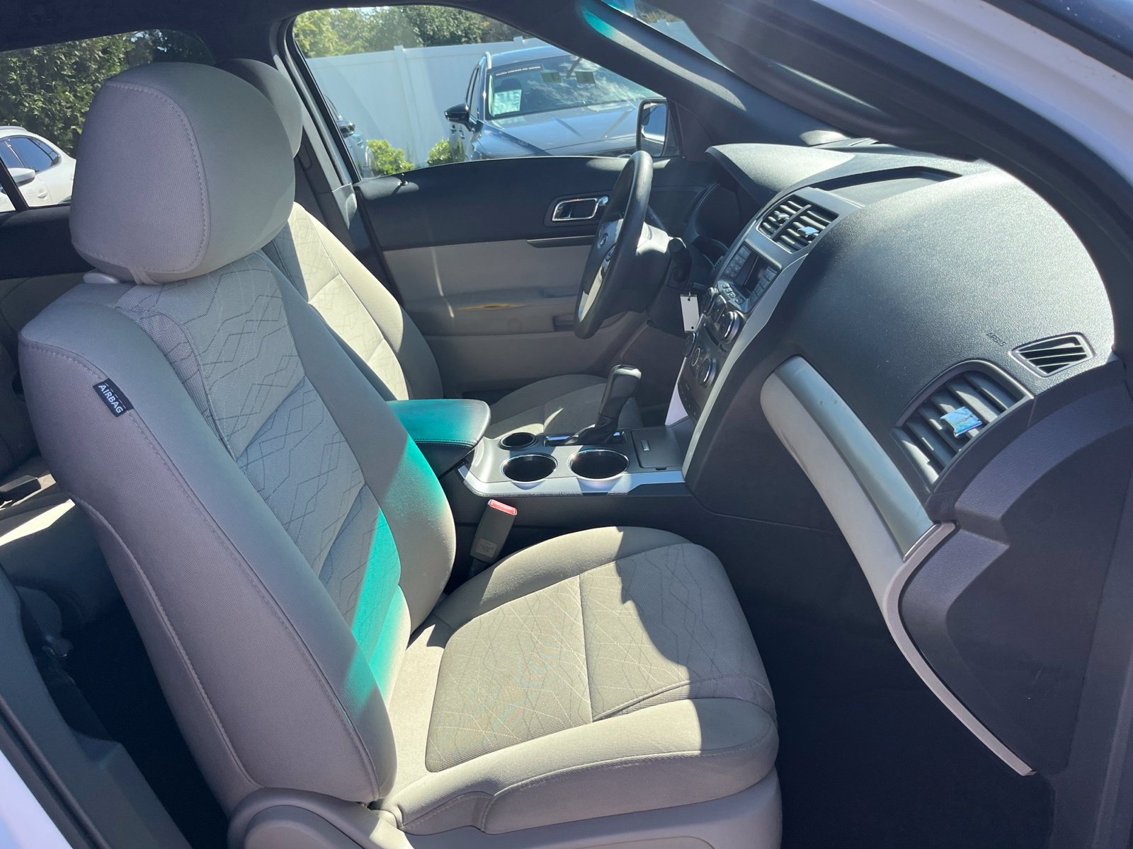 Used 2014 Ford Explorer FWD image 32