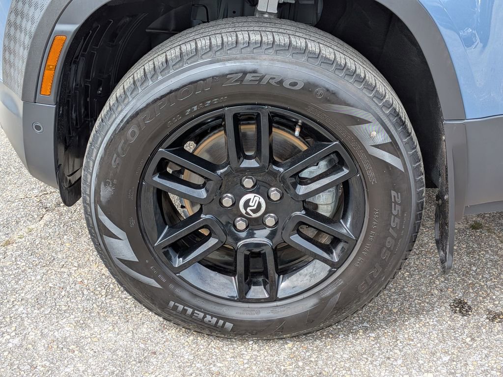 Used 2023 Land Rover Defender 90 S image 11