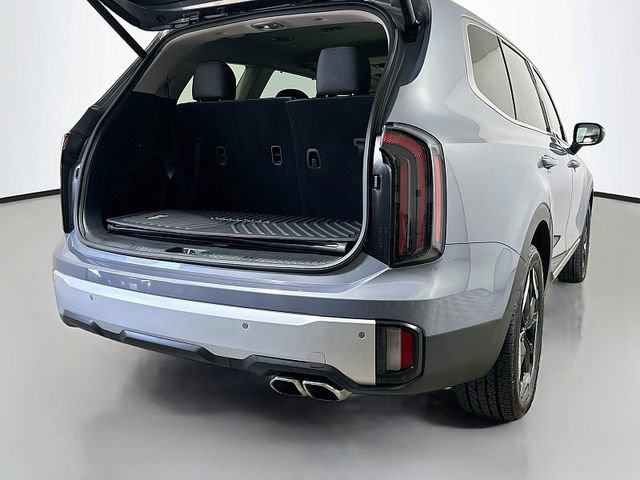 Used 2024 Kia Telluride EX w/ EX Captain's Chair Package AWD/4WD image 28