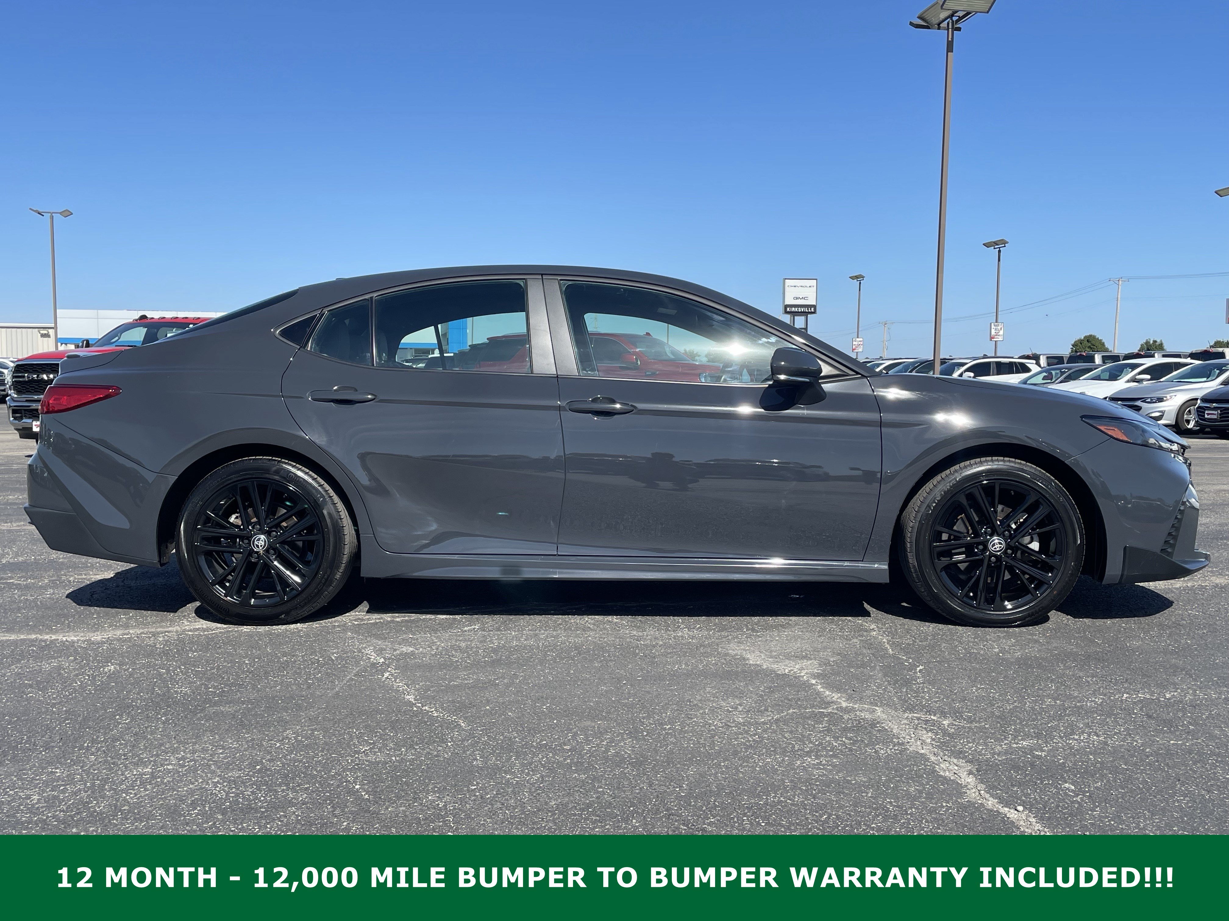 Used 2025 Toyota Camry SE FWD image 2