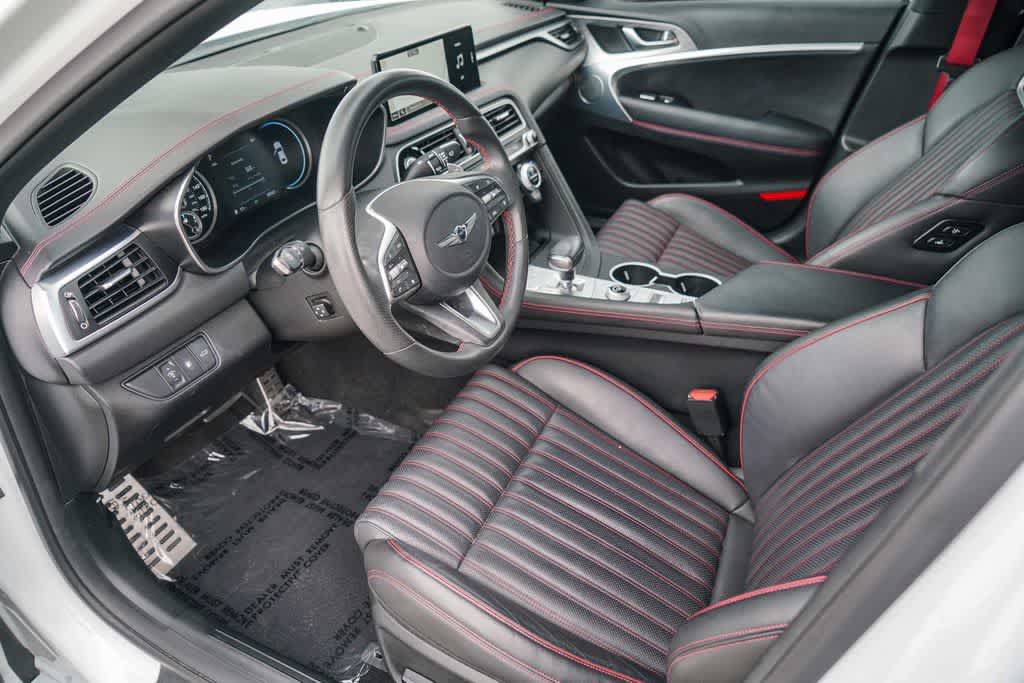 Used 2023 Genesis G70 2.0T w/ Sport Prestige Package RWD image 16