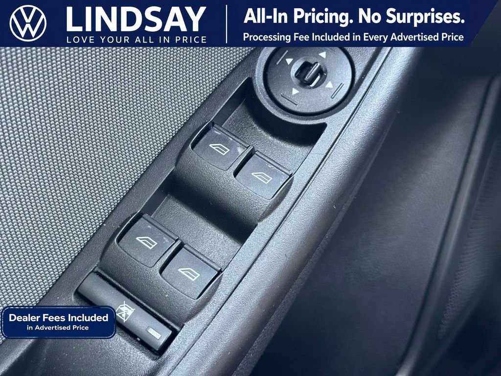 Used 2014 Ford Focus SE FWD image 24