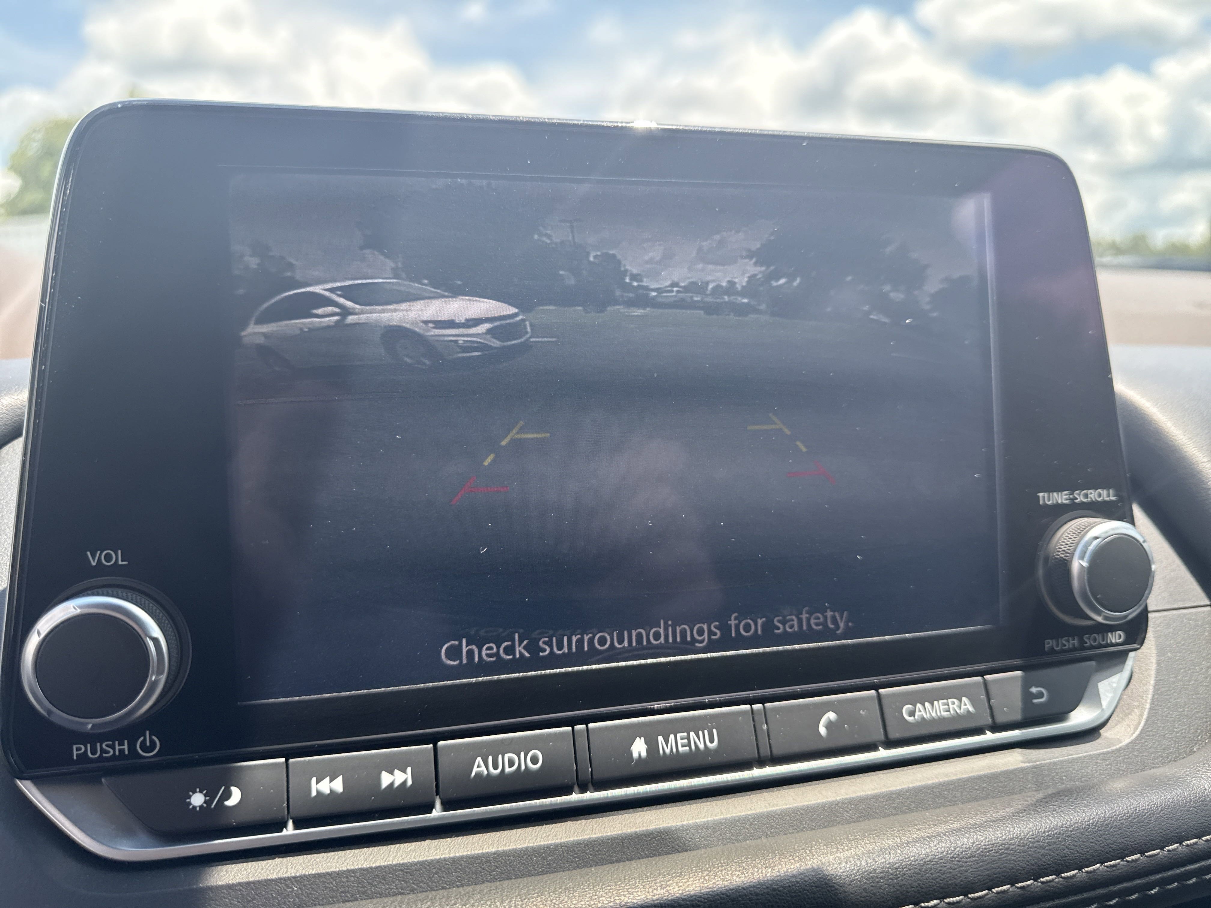 Used 2023 Nissan Rogue S image 20