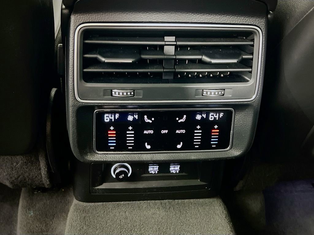 Used 2019 Audi Q8 AWD/4WD image 26