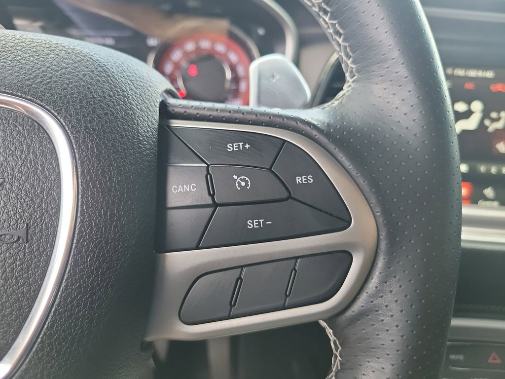 Used 2022 Dodge Challenger SRT Hellcat RWD image 24
