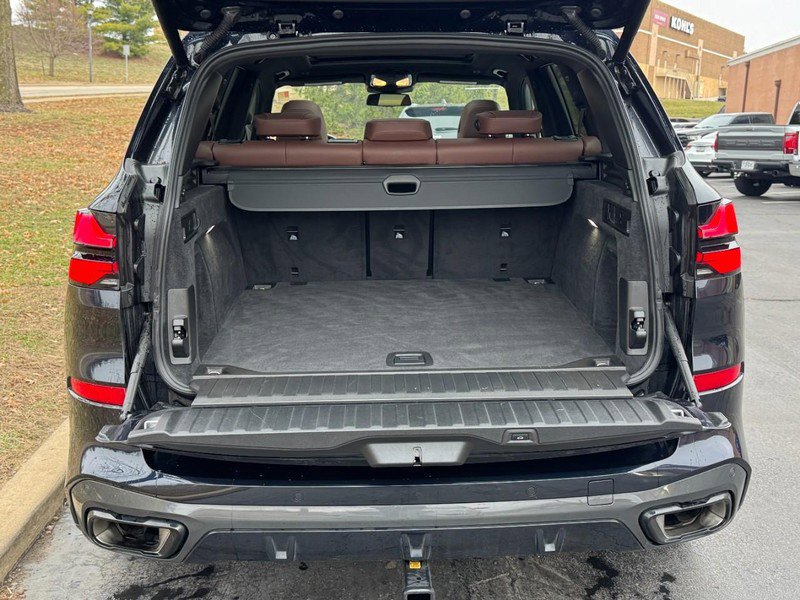 Used 2024 BMW X5 xDrive40i w/ M Sport Package image 9