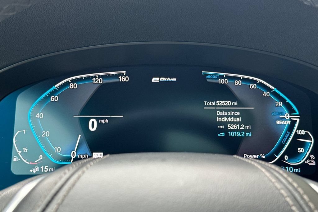 Used 2023 BMW 530e w/ Premium Package RWD image 29