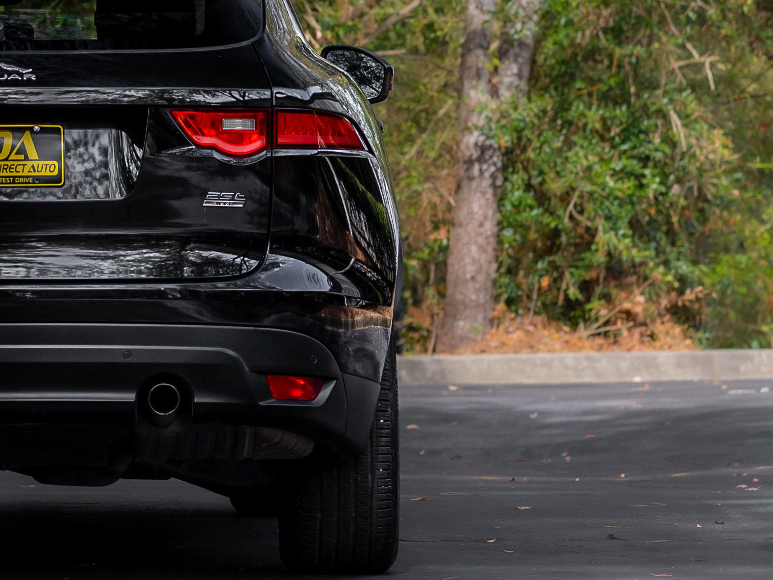 Used 2019 Jaguar F-PACE Prestige image 40