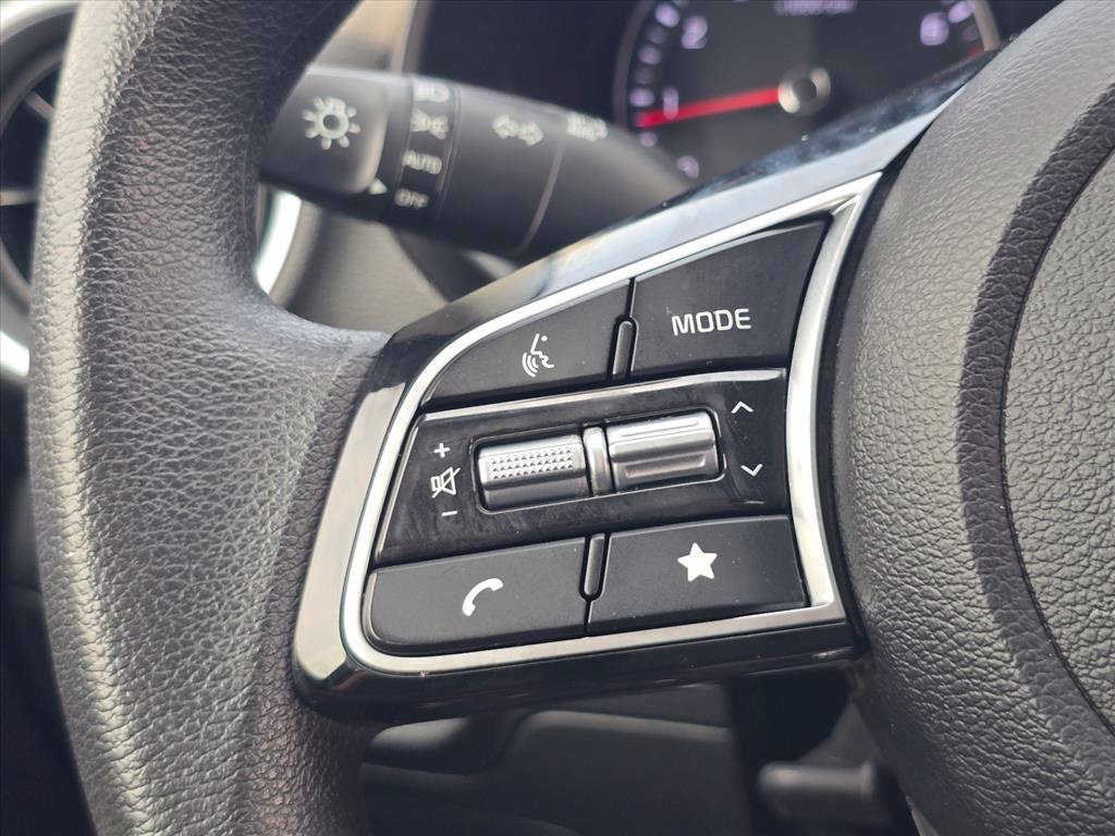 Used 2024 Kia Forte LXS w/ LXS Technology Package FWD image 21