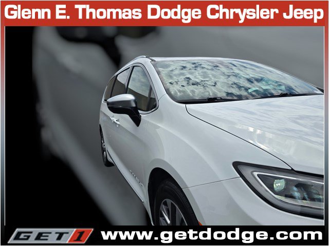 Certified 2023 Chrysler Pacifica Pinnacle FWD image 4