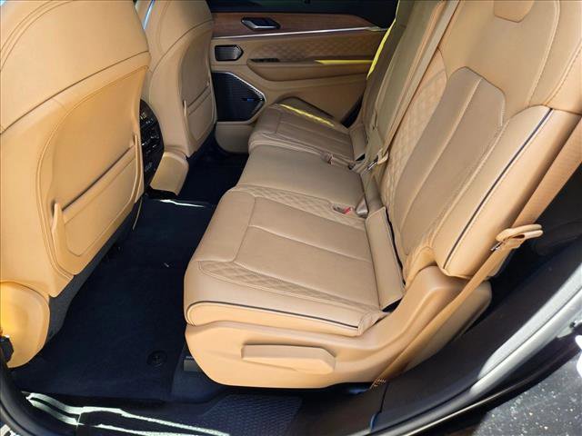 Used 2023 Jeep Grand Cherokee L Summit image 18