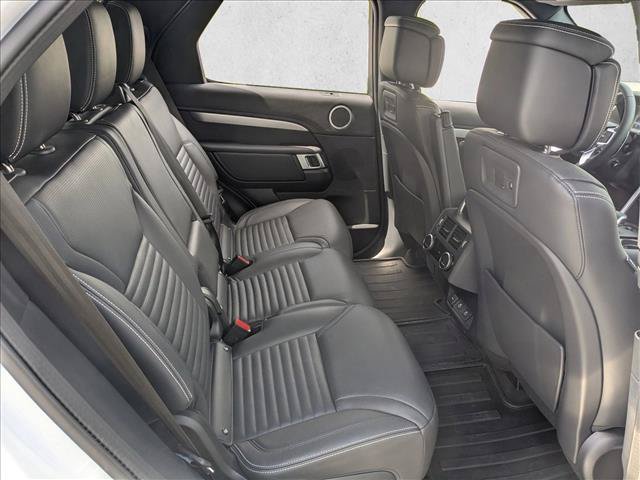 Used 2025 Land Rover Discovery Dynamic SE AWD/4WD image 22
