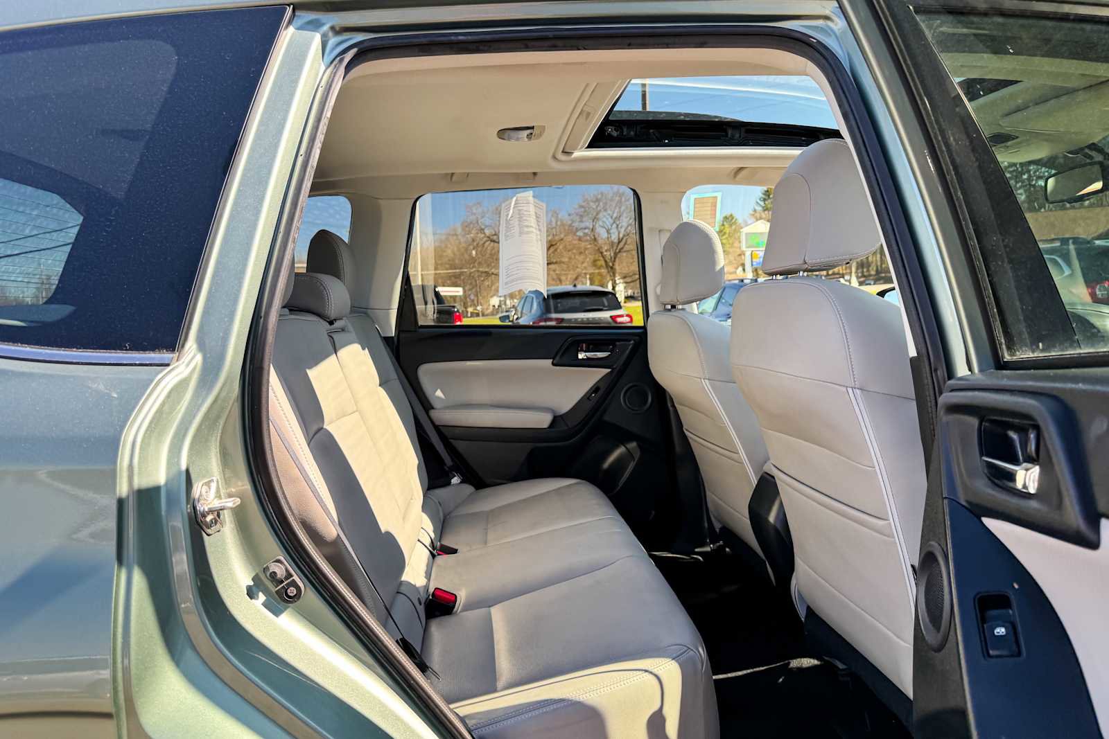 Used 2016 Subaru Forester 2.5i Limited image 11
