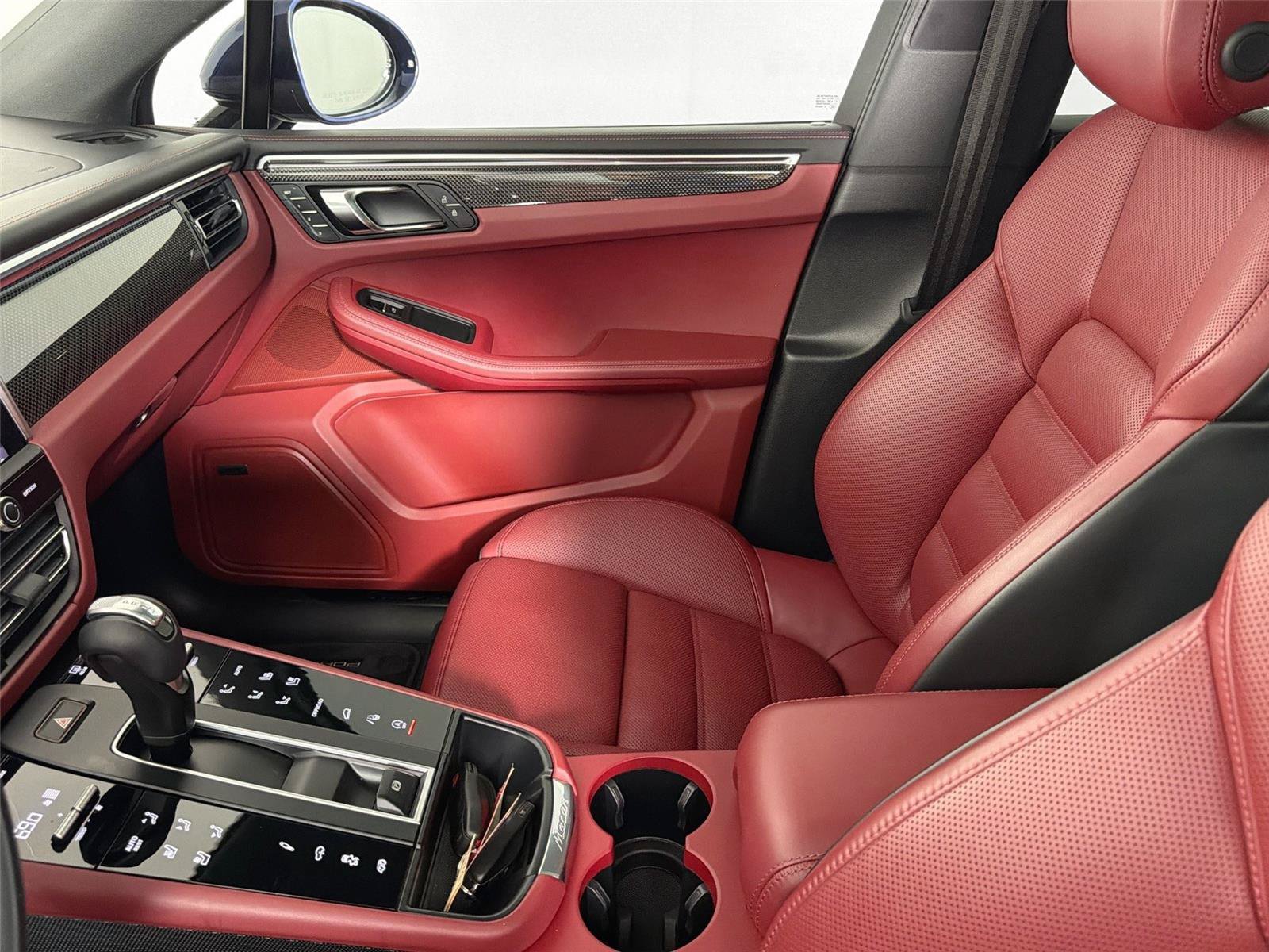 Certified 2023 Porsche Macan GTS AWD/4WD image 30