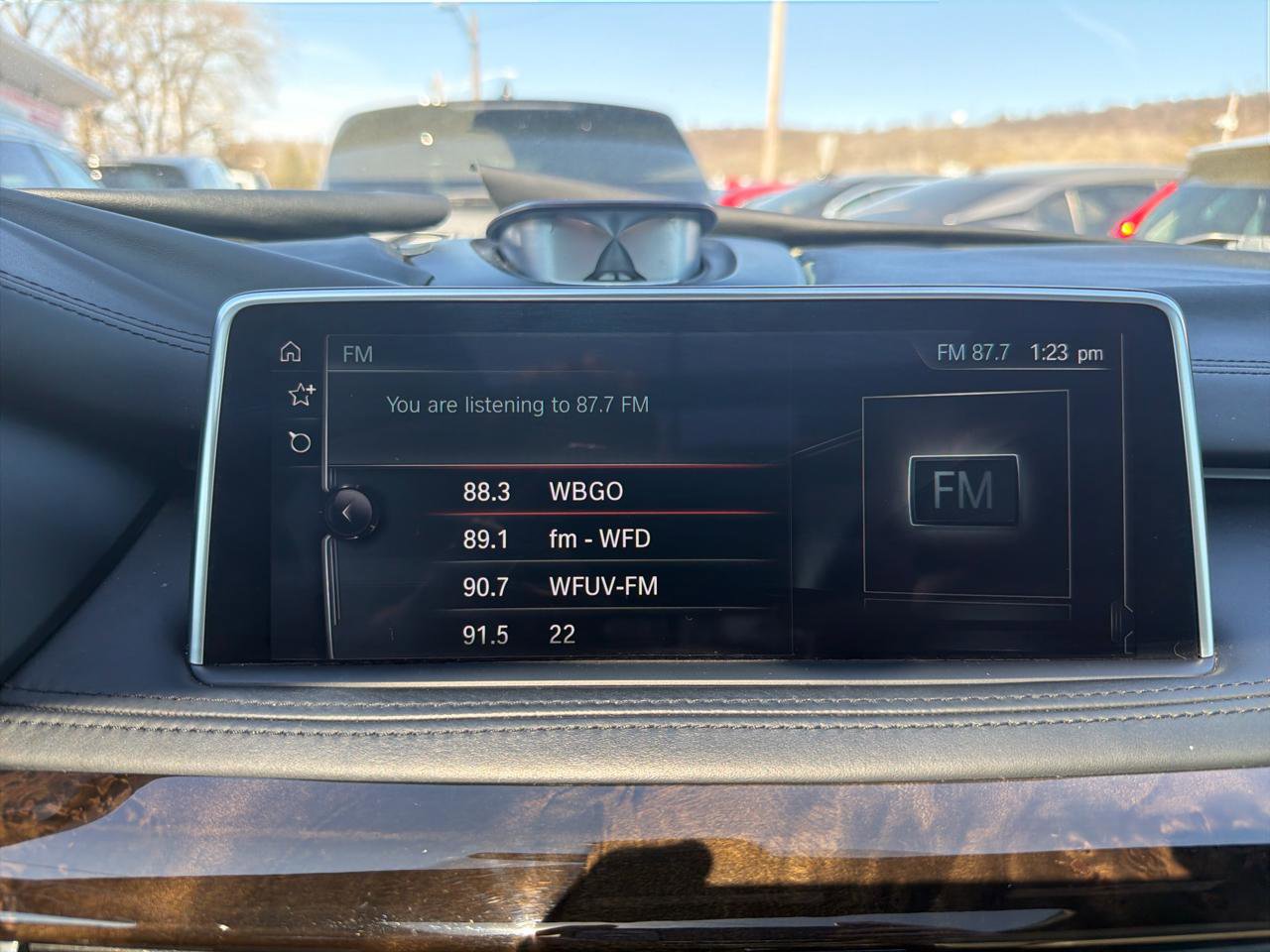 Used 2017 BMW X5 xDrive50i AWD/4WD image 29