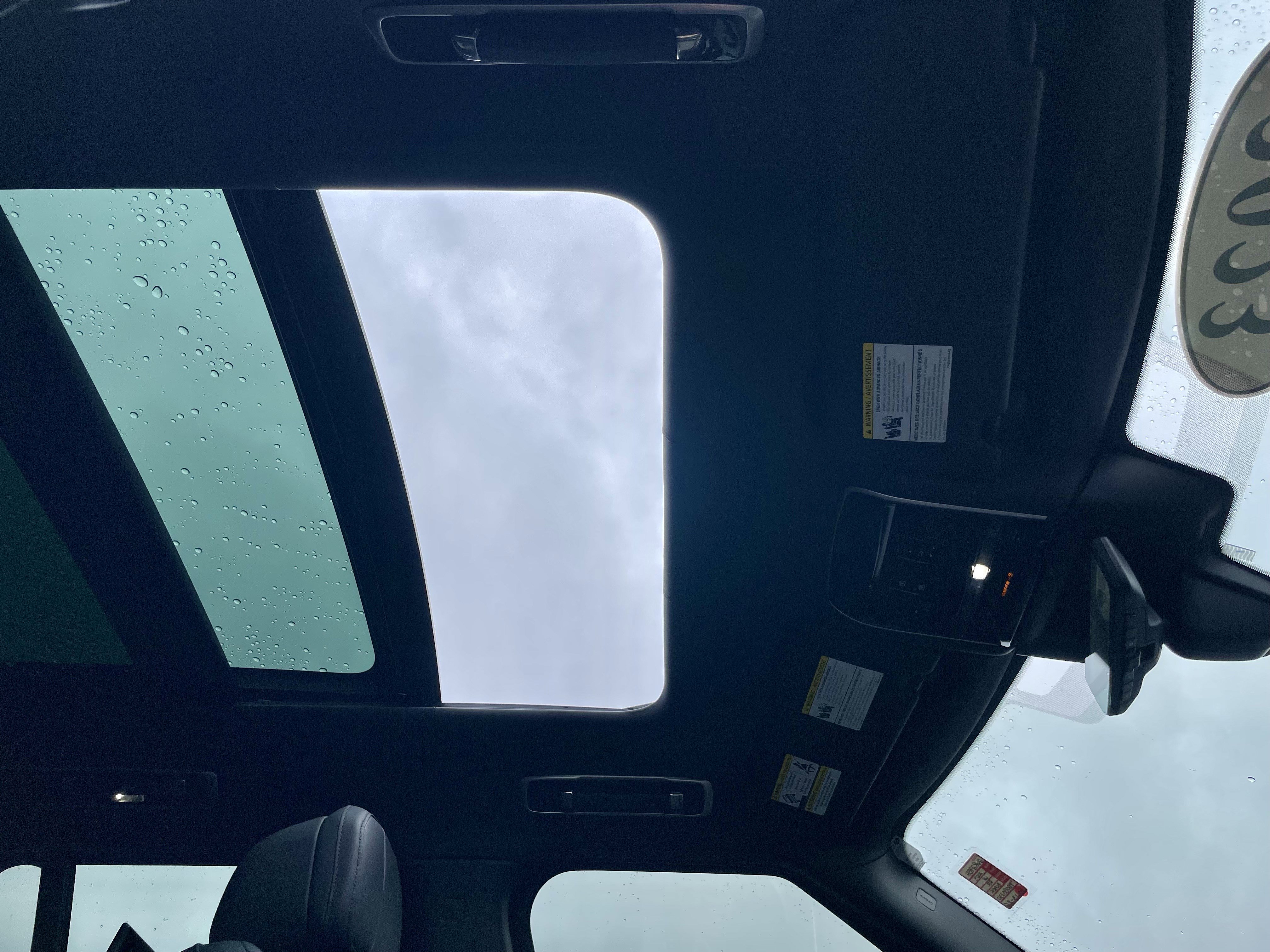 Used 2023 Land Rover Range Rover Autobiography image 17