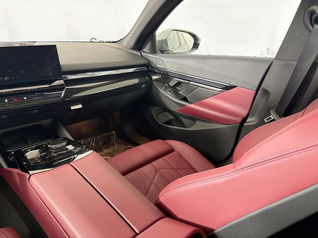 Used 2024 BMW i5 eDrive40i w/ M Sport Package image 22