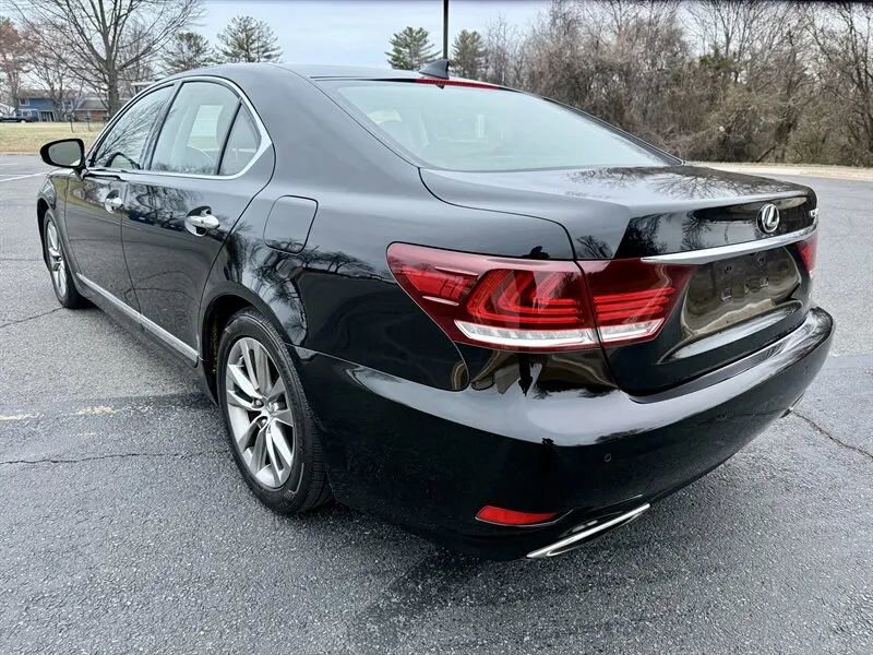 Used 2015 Lexus LS 460 AWD image 7
