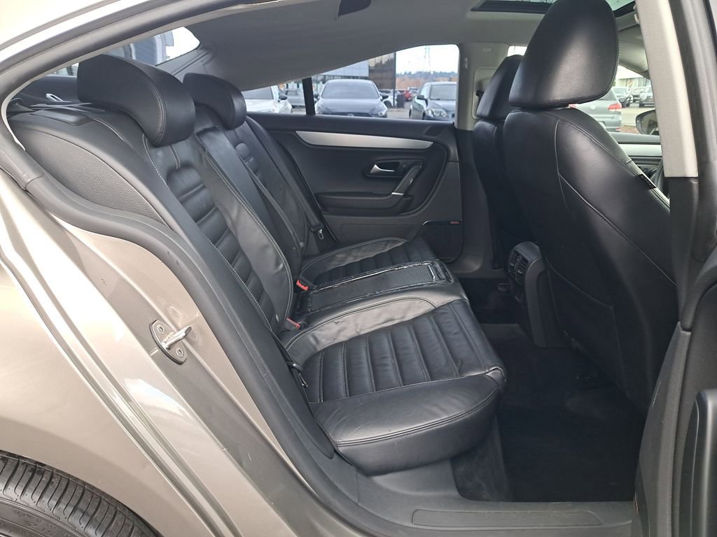 Used 2009 Volkswagen CC VR6 Sport image 15