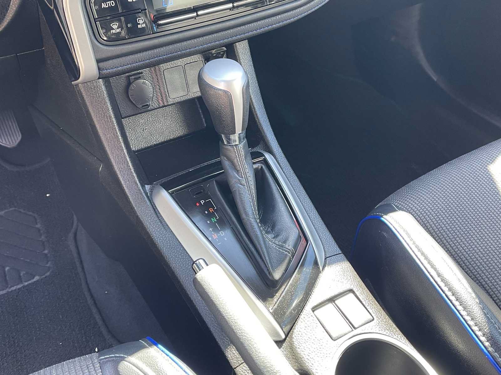 Certified 2019 Toyota Corolla SE w/ Carpet Mat Package (TMS) FWD image 20