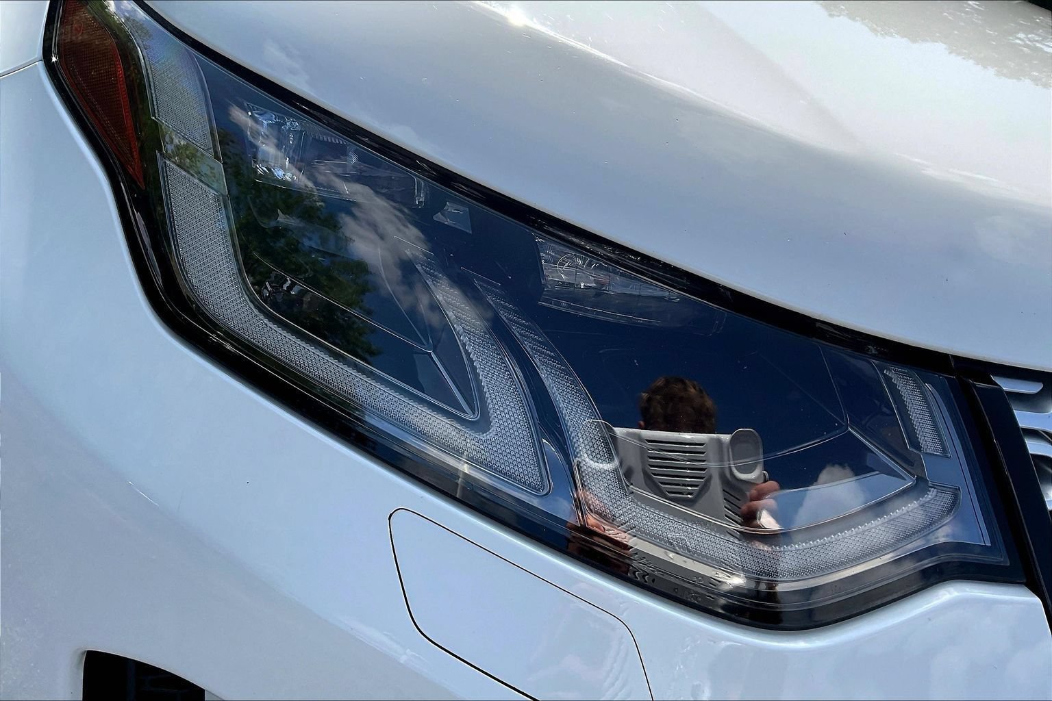 Used 2020 Land Rover Discovery Sport SE AWD/4WD image 31