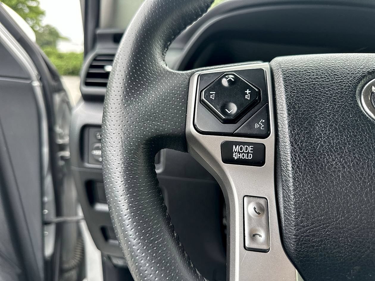 Used 2022 Toyota 4Runner SR5 Premium AWD/4WD image 17