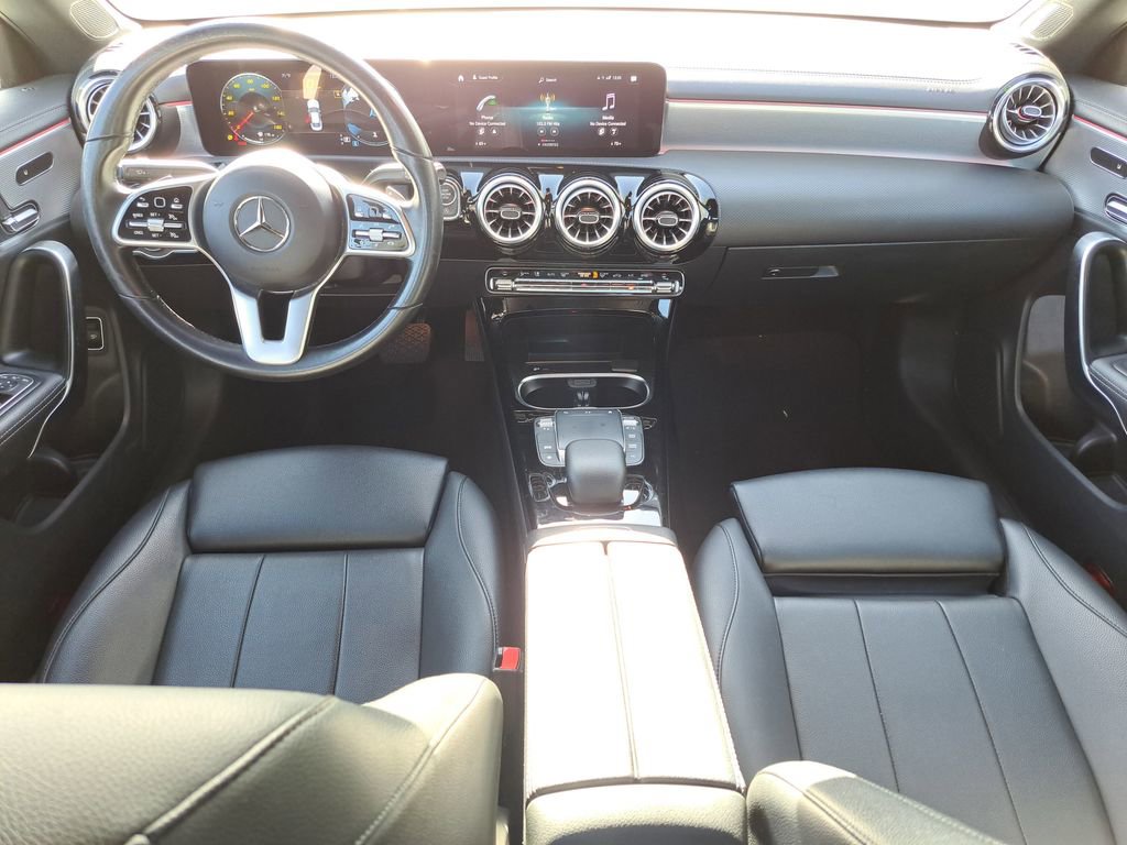 Used 2022 Mercedes-Benz CLA 250 image 27