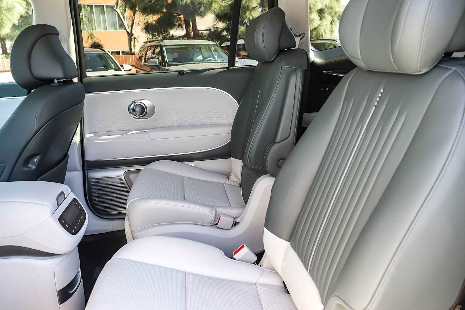 New 2026 Hyundai Ioniq 9 Calligraphy image 20