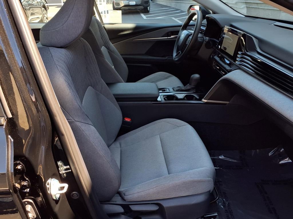 Used 2026 Toyota Camry LE FWD image 24