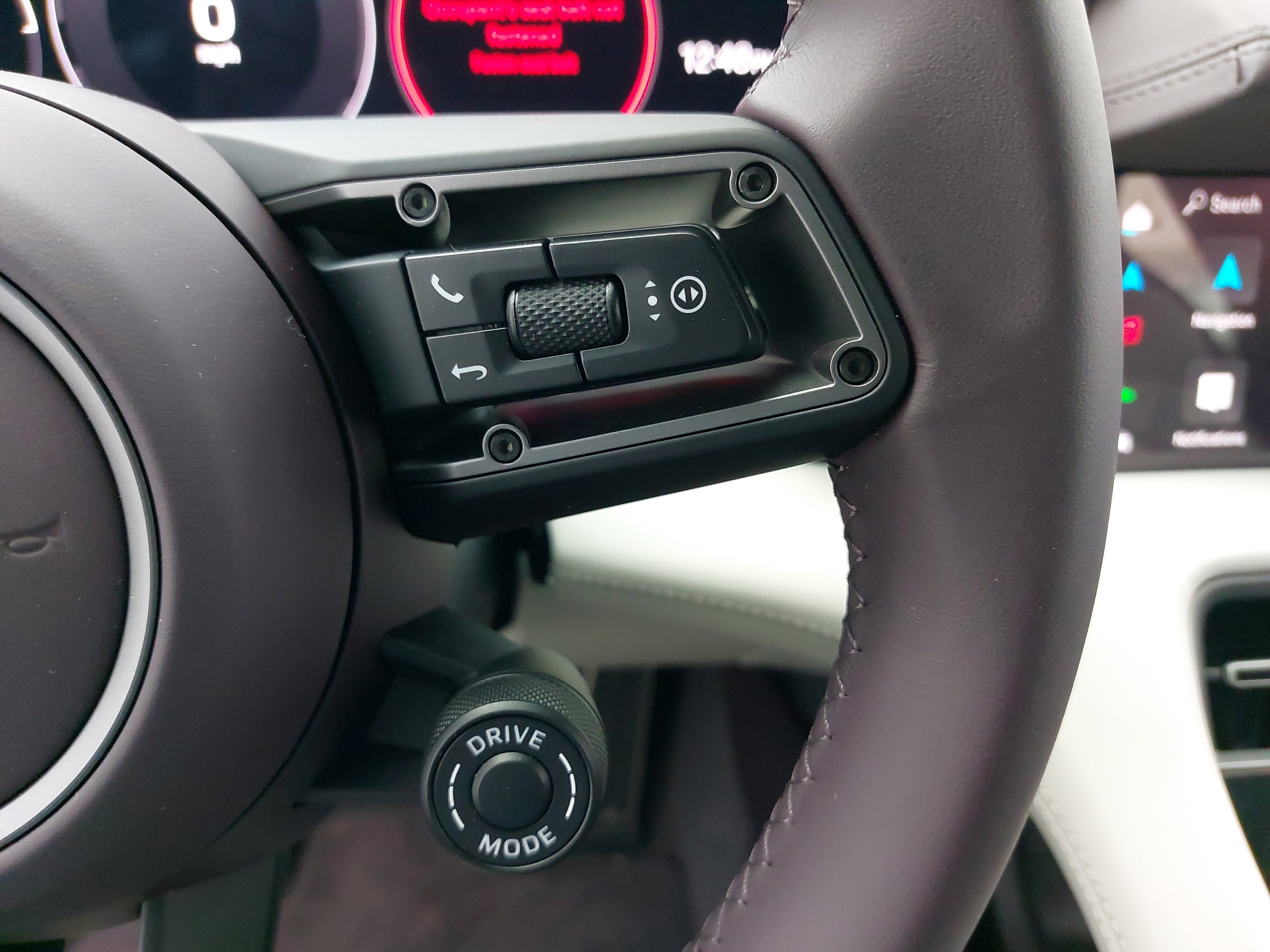 New 2025 Porsche Taycan 4S image 21