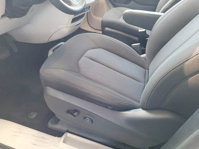 Certified 2023 Chrysler Voyager LX FWD image 16