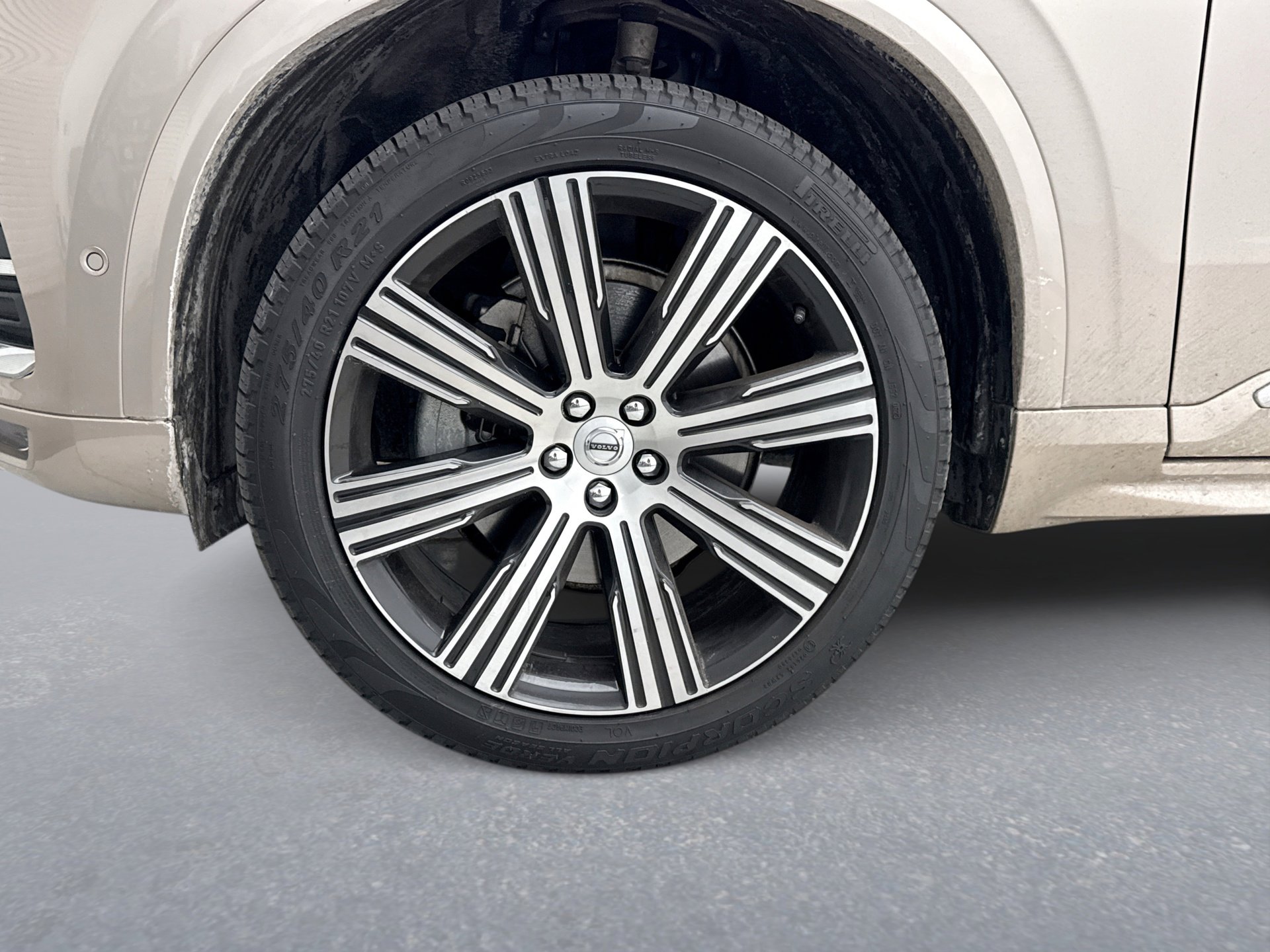 Used 2023 Volvo XC90 B6 Ultimate image 12