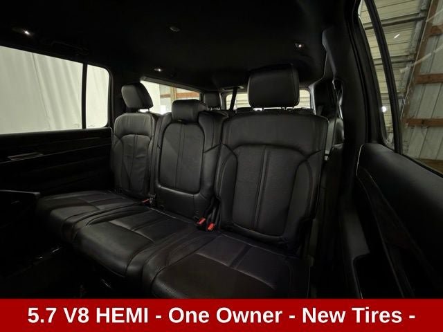 Used 2022 Jeep Wagoneer Series II AWD/4WD image 20