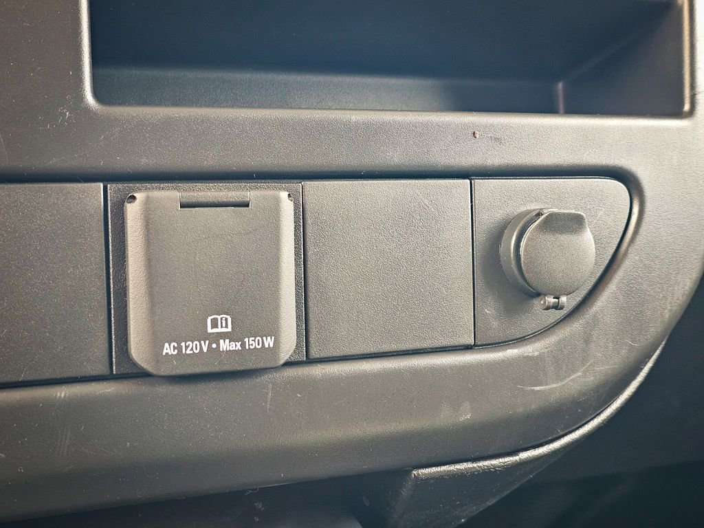 Used 2024 GMC Savana 2500 w/ Driver Convenience Package image 21