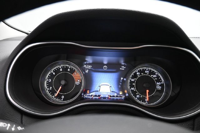 Used 2021 Jeep Cherokee Limited AWD/4WD image 19