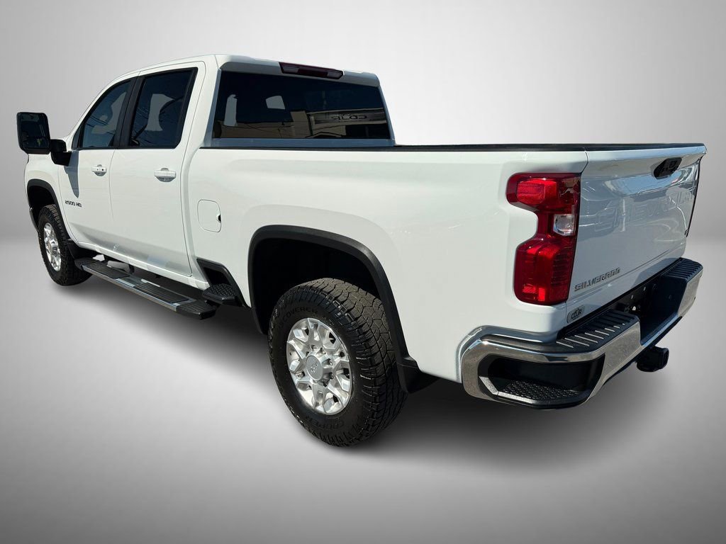 Used 2023 Chevrolet Silverado 2500 LT w/ Convenience Package image 4