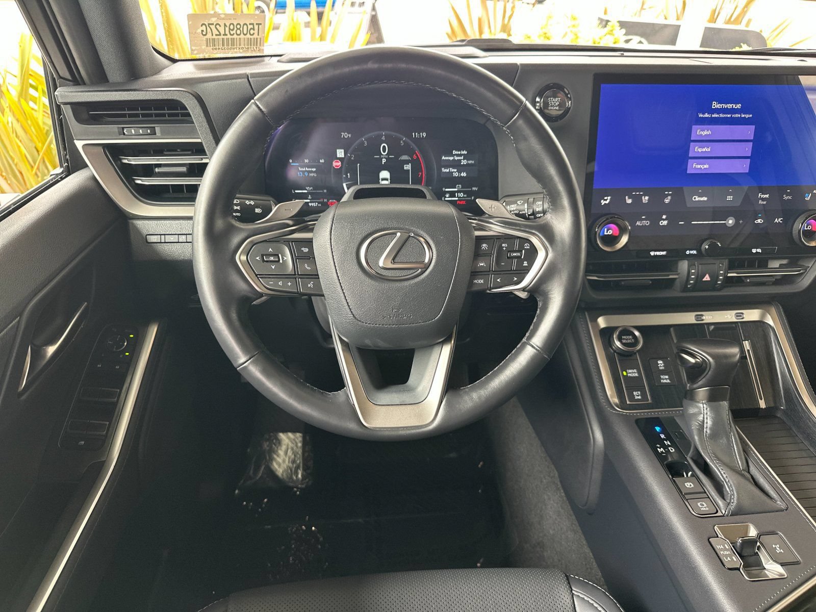 Used 2024 Lexus GX 550 w/ Cold Area Package AWD/4WD image 16