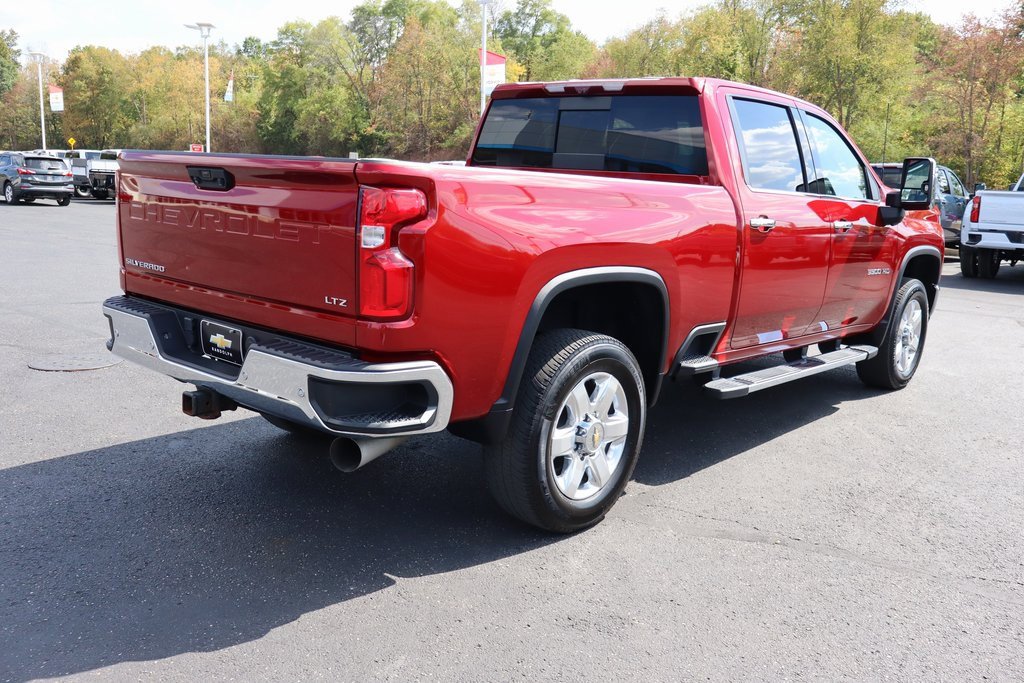Used 2021 Chevrolet Silverado 3500 LTZ w/ LTZ Convenience Package image 34
