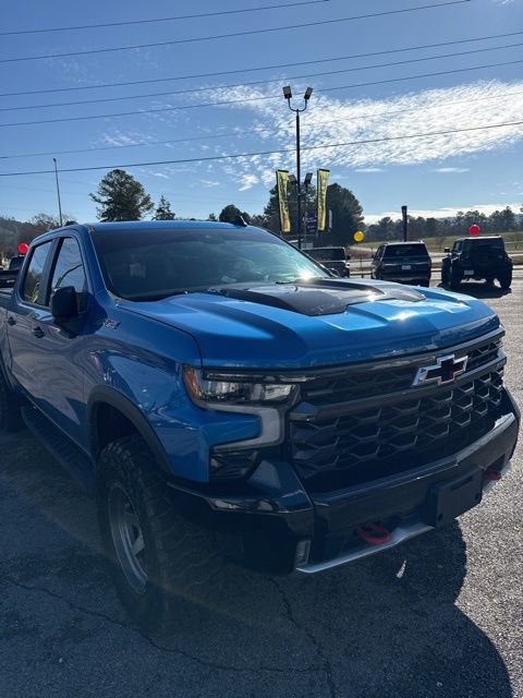 Used 2022 Chevrolet Silverado 1500 ZR2 w/ Technology Package image 12
